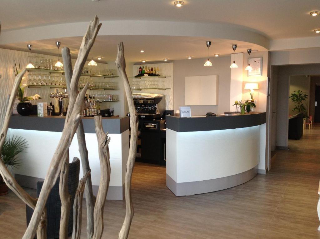 Logis - Hotel De La Baie De Somme Крот Екстериор снимка